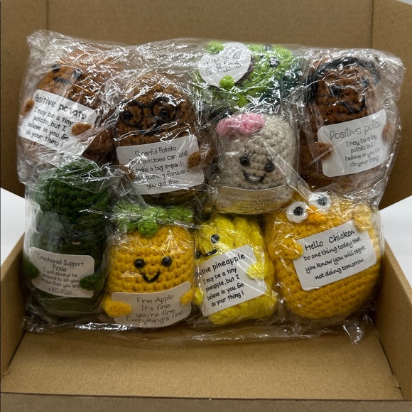 Lot of 9 Crochet Emotional Support Veggies Chicken Pickle Potato with Sign - Picture 1 of 11